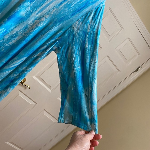 WindiRiver, Small, Aqua and White, Tunic stretch high low, Slits on sleeves - Picture 4 of 8